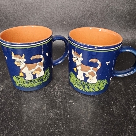 Vintage used coffee cups with cow design‎ - Picture 1 of 5